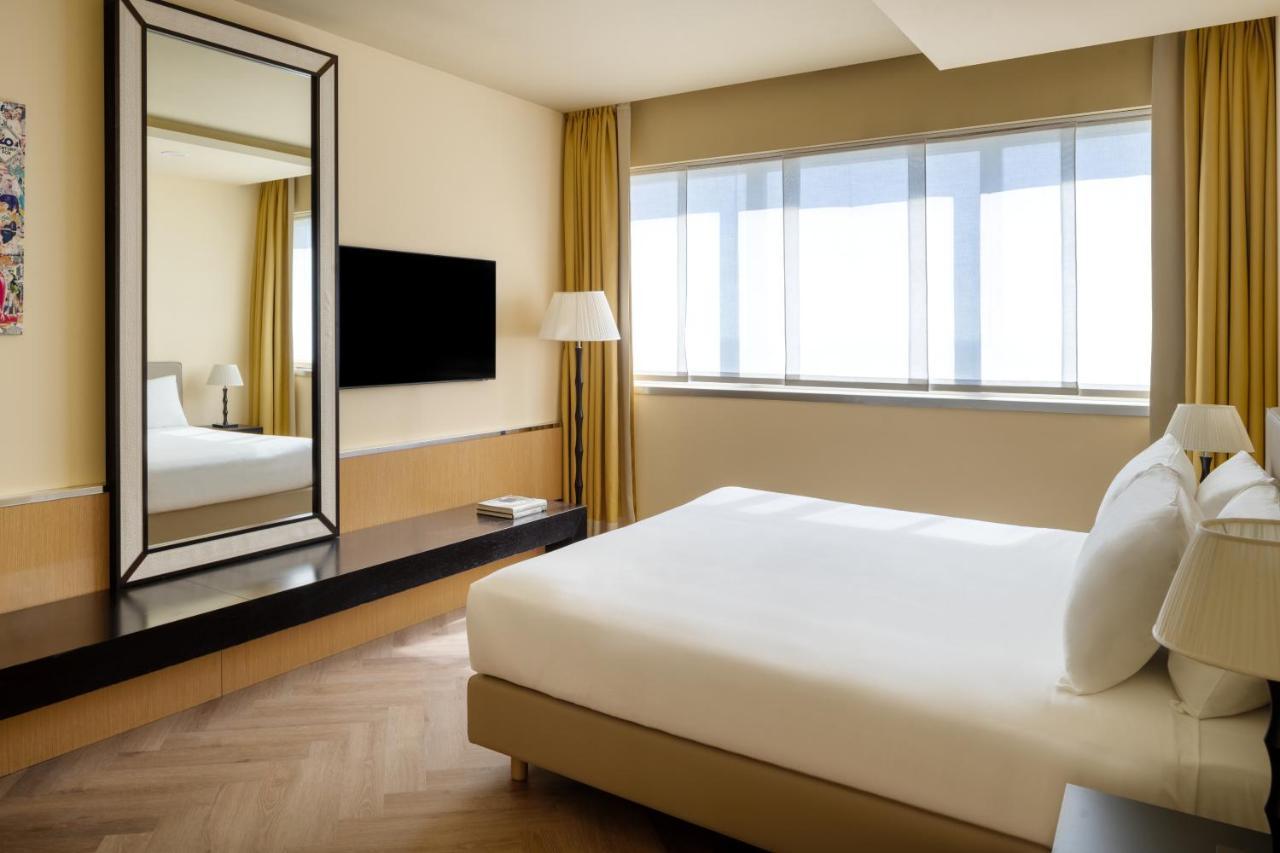 Una Hotels Malpensa Cerro Lago Maggiore Dış mekan fotoğraf